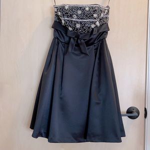 Betsey Johnson Evening black beaded cocktail dress